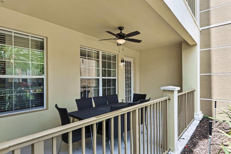 Cozy Vista Cay Condo Free Resort Access image