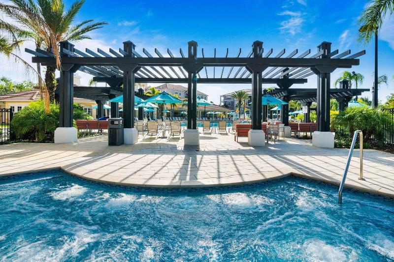 Cozy Vista Cay Condo Free Resort Access image