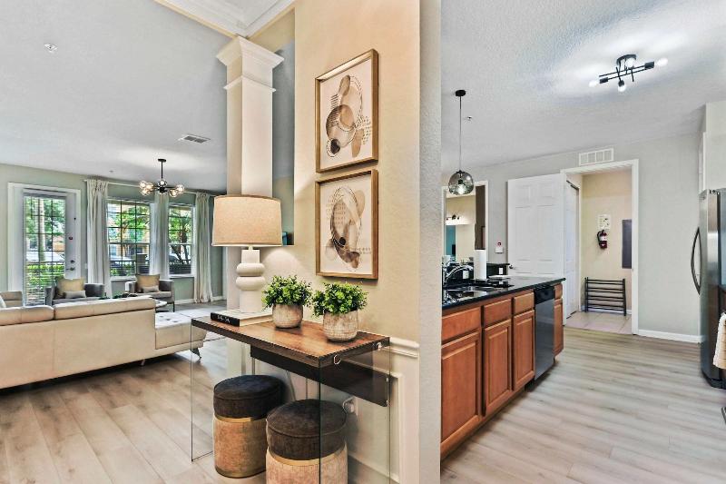 Cozy Vista Cay Condo Free Resort Access image