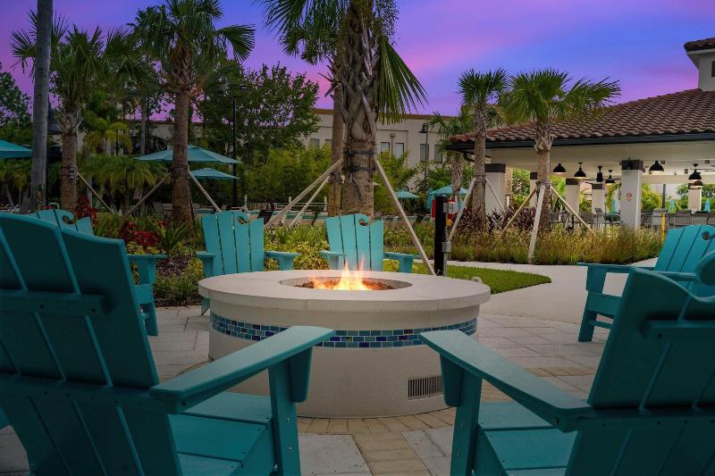 Cozy Vista Cay Condo Free Resort Access image