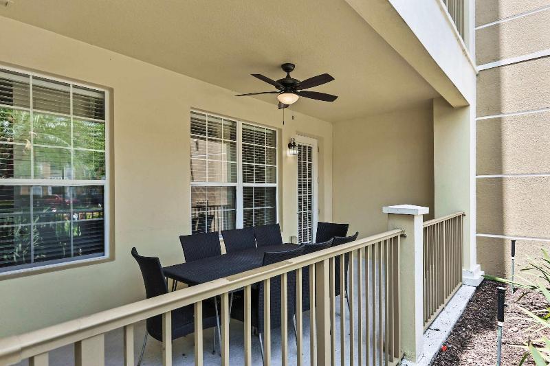 Cozy Vista Cay Condo Free Resort Access image