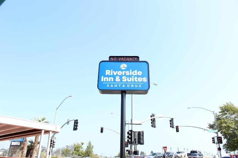 Riverside Inn Suites Santa Cruz image