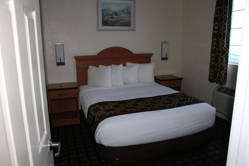 Riverside Inn Suites Santa Cruz image