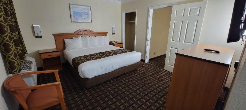 Riverside Inn Suites Santa Cruz image