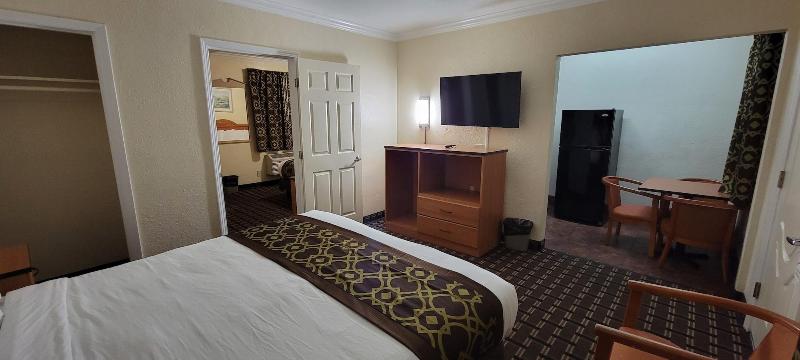 Riverside Inn Suites Santa Cruz image