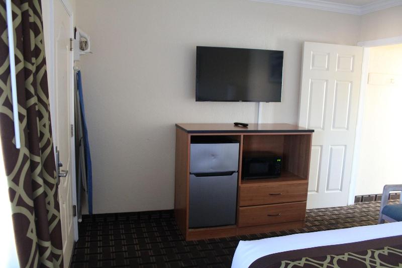 Riverside Inn Suites Santa Cruz image