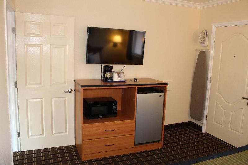 Riverside Inn Suites Santa Cruz image