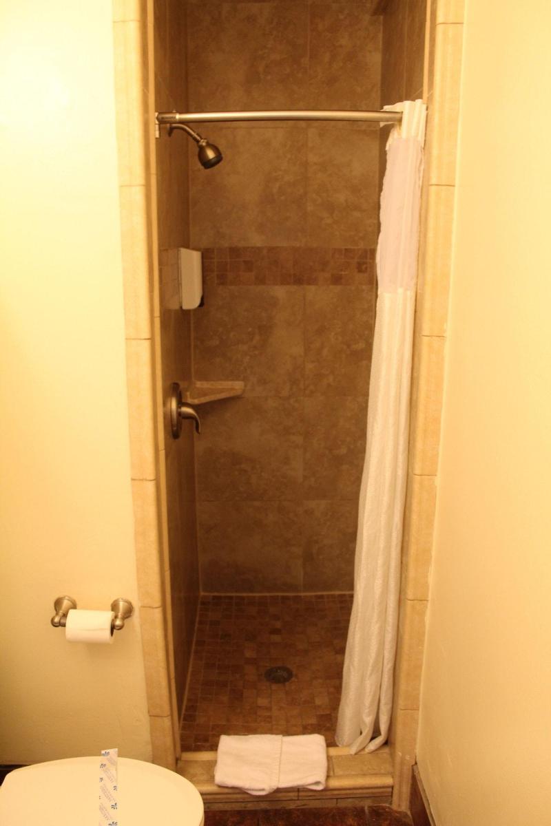Riverside Inn Suites Santa Cruz image