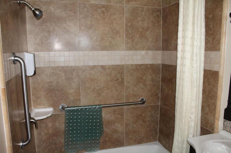 Riverside Inn Suites Santa Cruz image