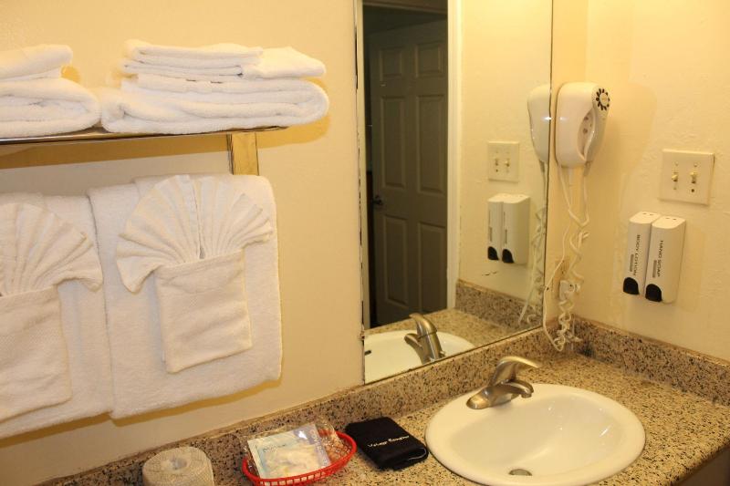 Riverside Inn Suites Santa Cruz image