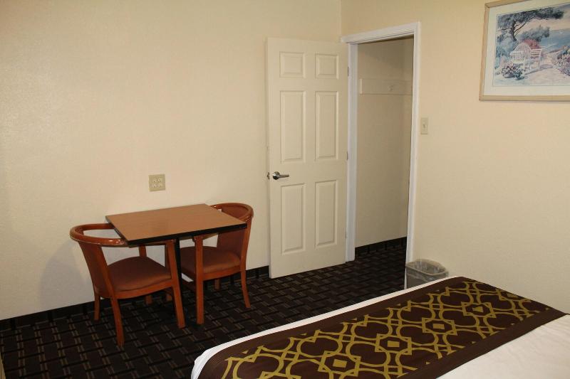 Riverside Inn Suites Santa Cruz image