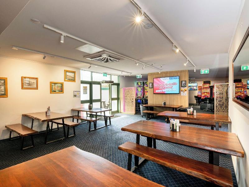 Queensport Tavern And Motel image
