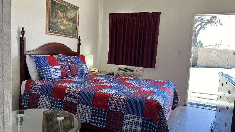 Economy Inn image