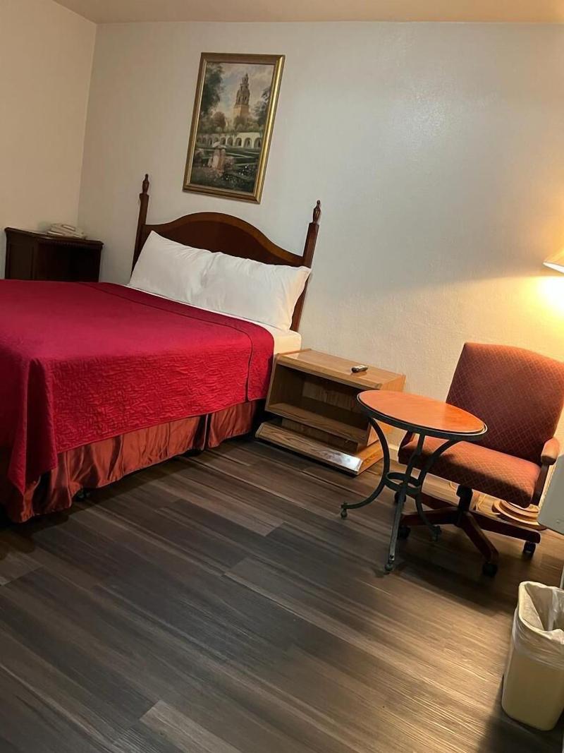 Economy Inn image