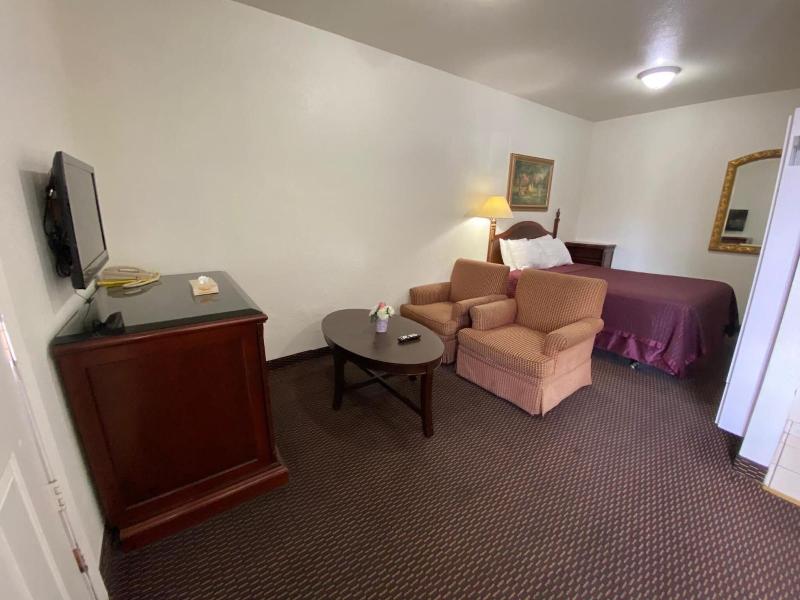 Economy Inn image