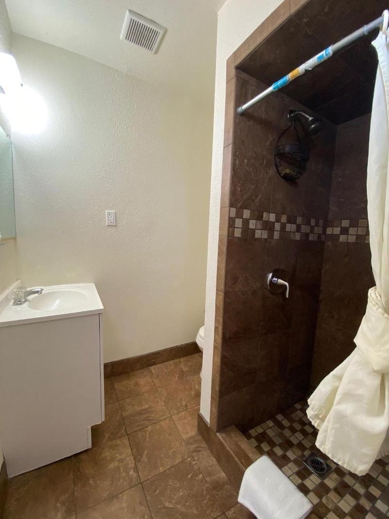 Economy Inn image