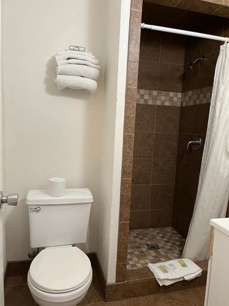 Economy Inn image