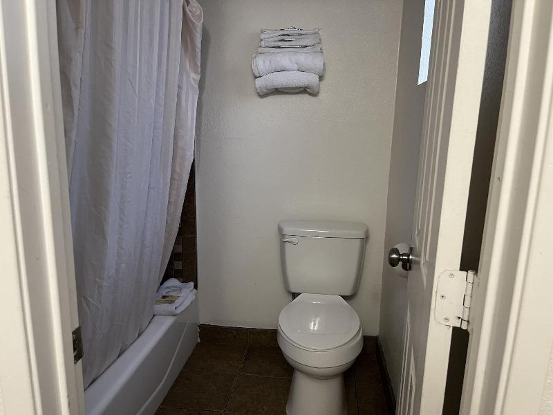 Economy Inn image