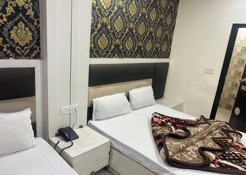 Hotel Mourya Deluxe image