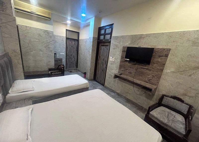 Hotel Mourya Deluxe image