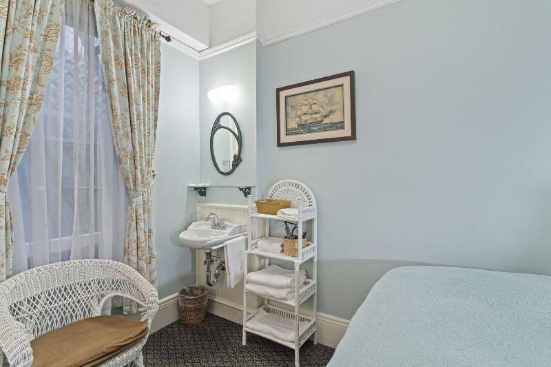 Golden Gate Hotel image