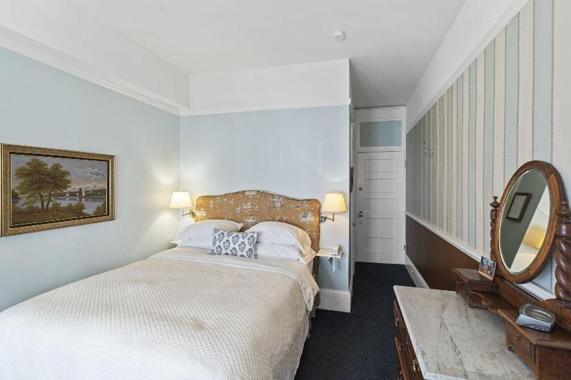 Golden Gate Hotel image