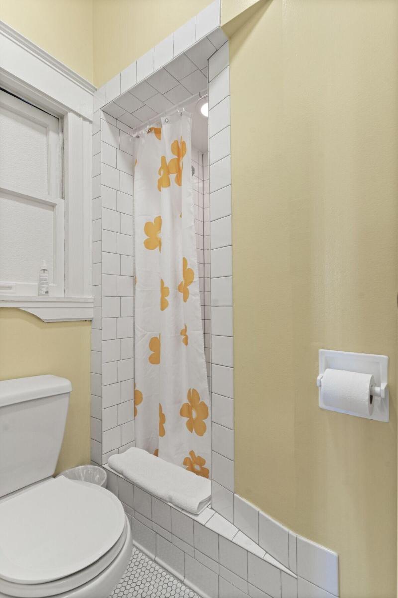 Golden Gate Hotel image
