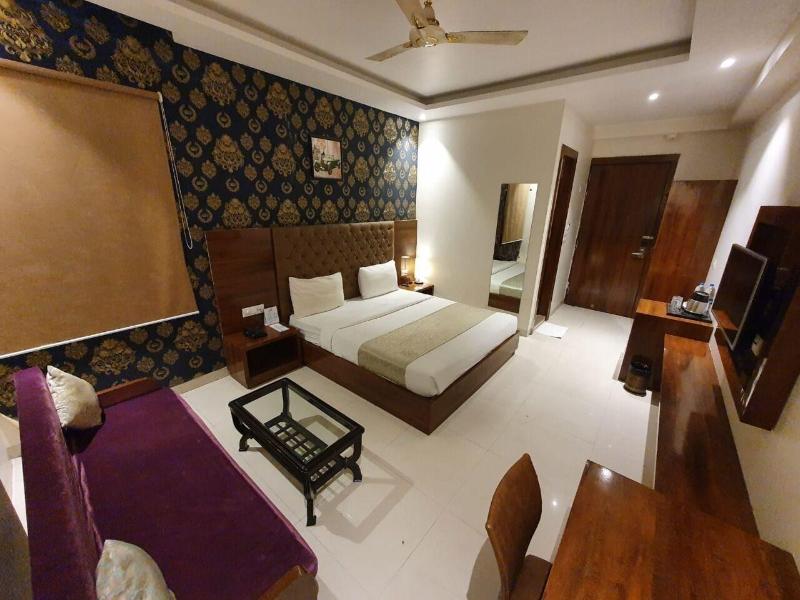 D Pavillon Boutique Hotel Delhi Airport image
