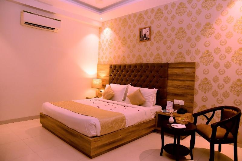 D Pavillon Boutique Hotel Delhi Airport image