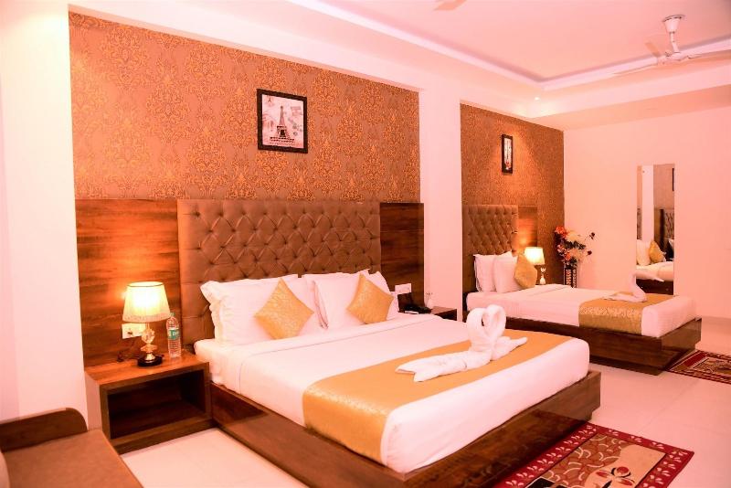D Pavillon Boutique Hotel Delhi Airport image