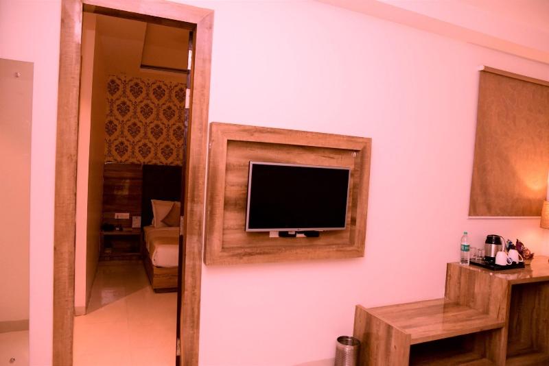 D Pavillon Boutique Hotel Delhi Airport image
