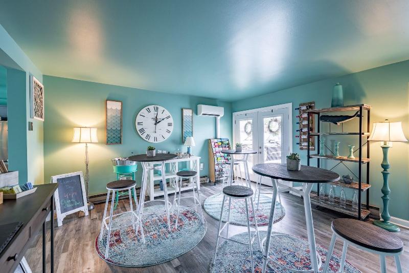 Ocean Glass Inn image