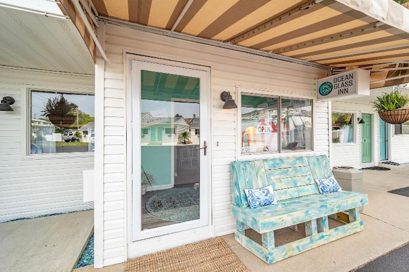 Ocean Glass Inn image
