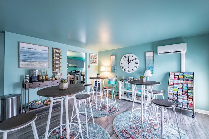 Ocean Glass Inn image