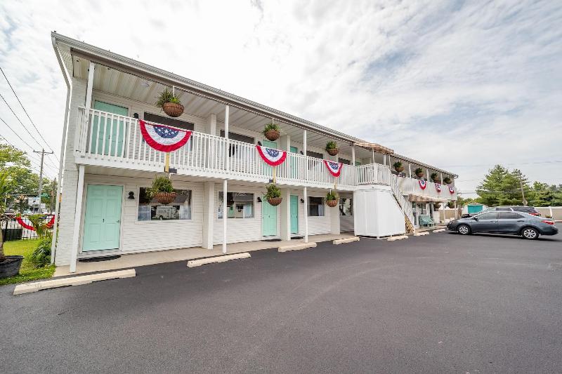Ocean Glass Inn image