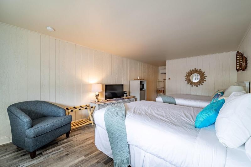 Ocean Glass Inn image