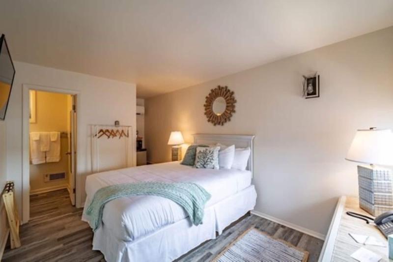 Ocean Glass Inn image