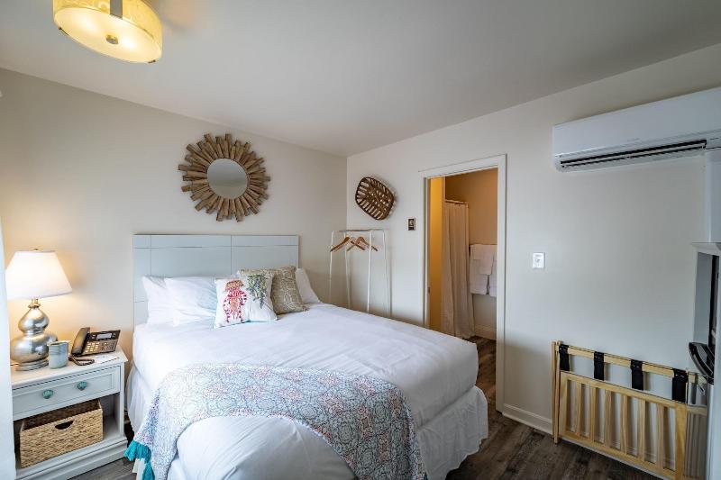 Ocean Glass Inn image