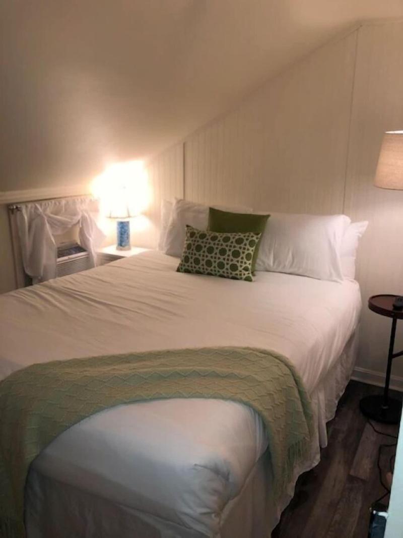 Ocean Glass Inn image