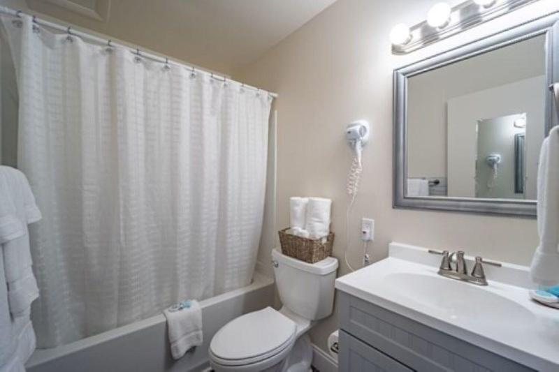 Ocean Glass Inn image