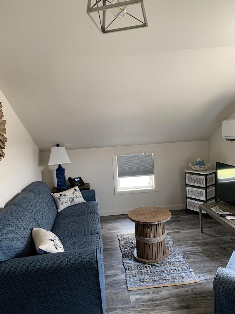 Ocean Glass Inn image