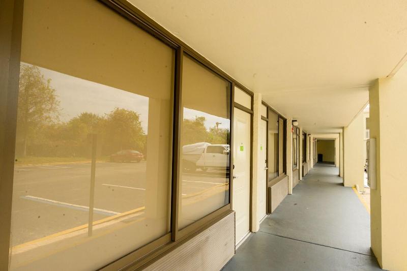 Orlando Vacation Rooms image