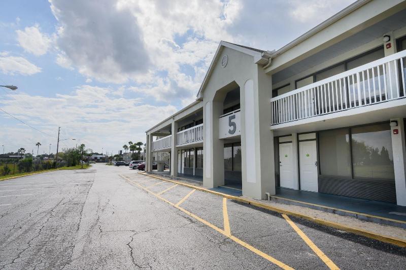 Orlando Vacation Rooms image