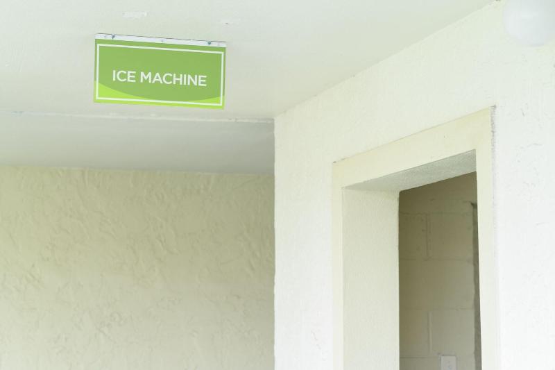Orlando Vacation Rooms image