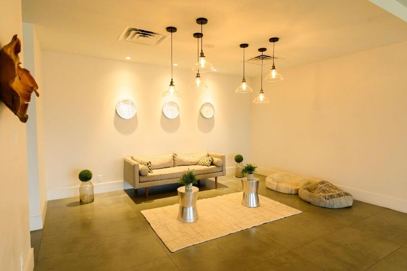 Orlando Vacation Rooms image