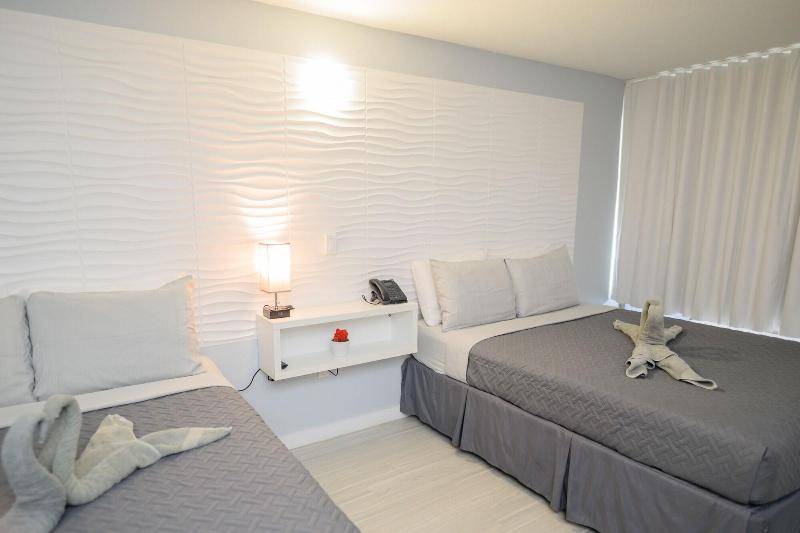 Orlando Vacation Rooms image