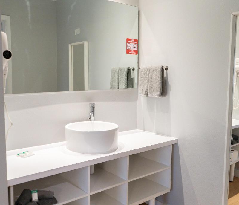 Orlando Vacation Rooms image