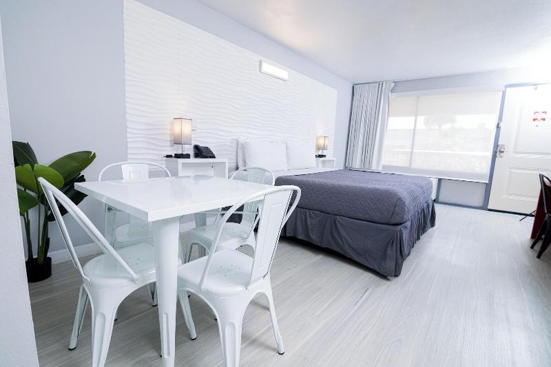 Orlando Vacation Rooms image
