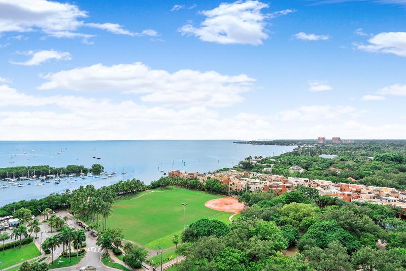 Miami Vacation Rentals Coconut Grove image