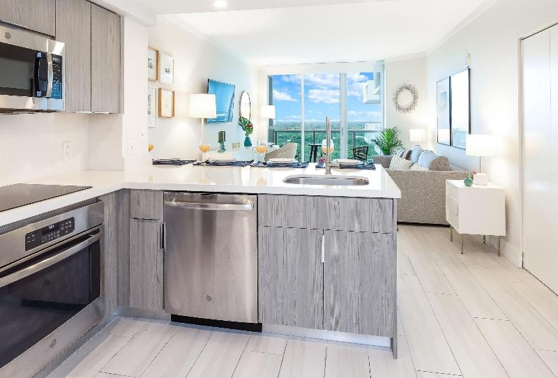 Miami Vacation Rentals Coconut Grove image